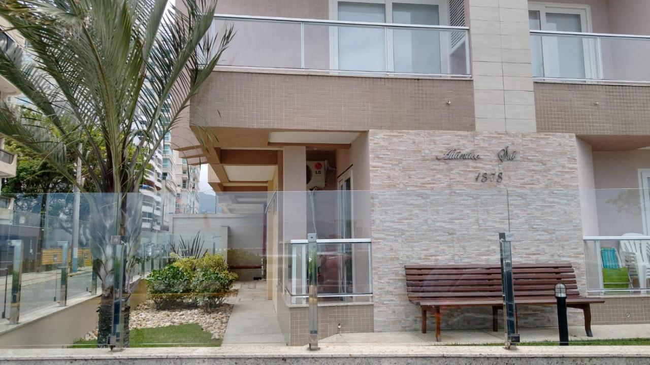 Apartamento De Cobertura Frente Para O Mar อิตาเปมา ภายนอก รูปภาพ